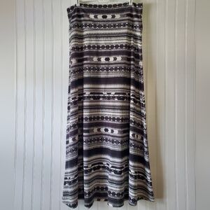 CLEARANCE! Mossimo Maxi Skirt Women's Sz L